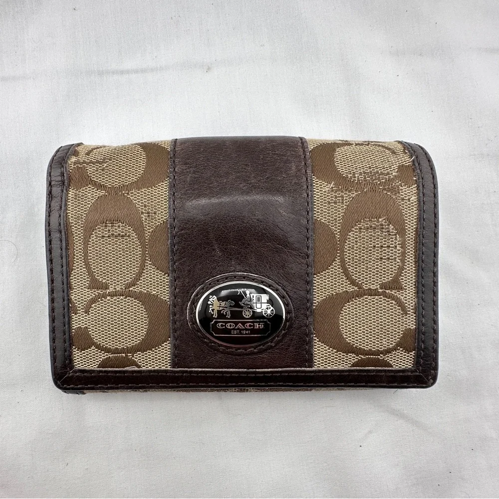 Vintage COACH wallet/ billfold. Brown/tan.